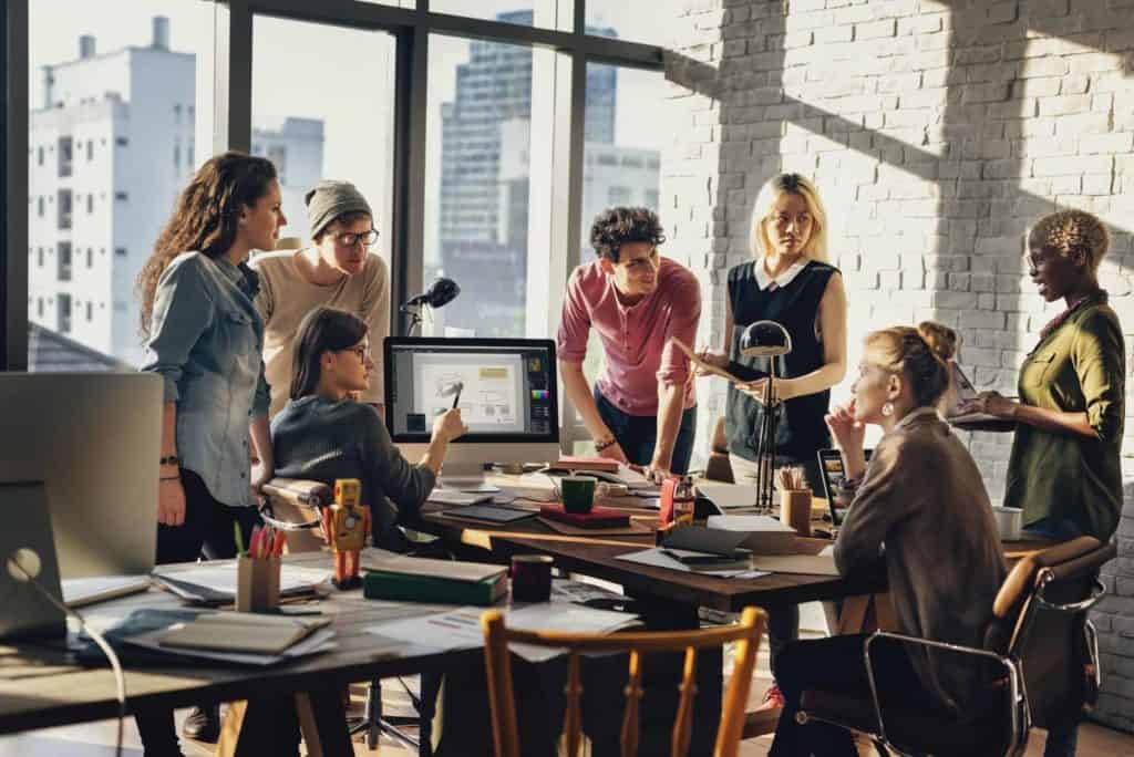 Shield4Cloud à Paris, entreprise de développement web et mobile sur-mesure, gagnez en efficacité et productivité avec des solutions numériques 100% adaptées