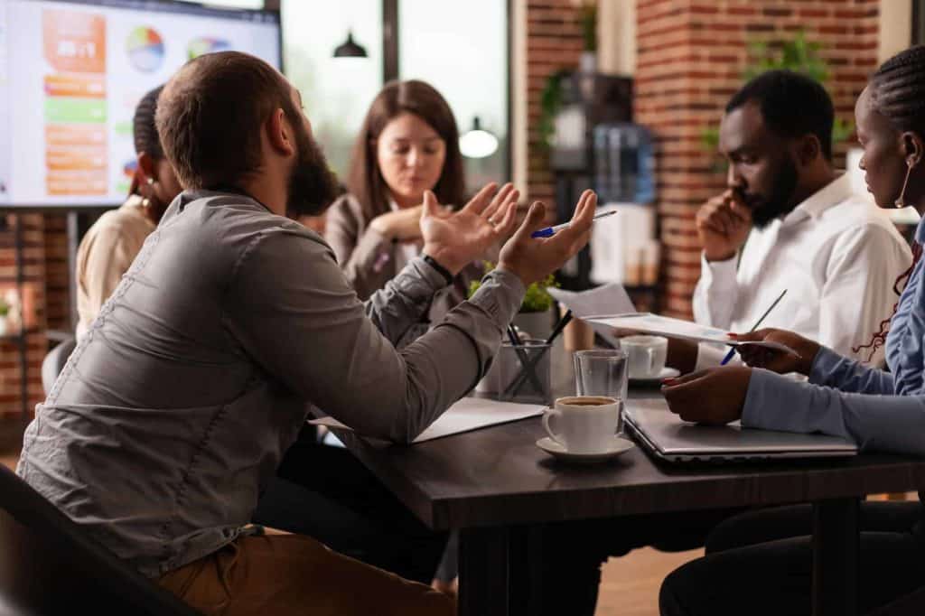 Shield4Cloud à Paris, entreprise de développement web et mobile sur-mesure, gagnez en efficacité et productivité avec des solutions numériques 100% adaptées