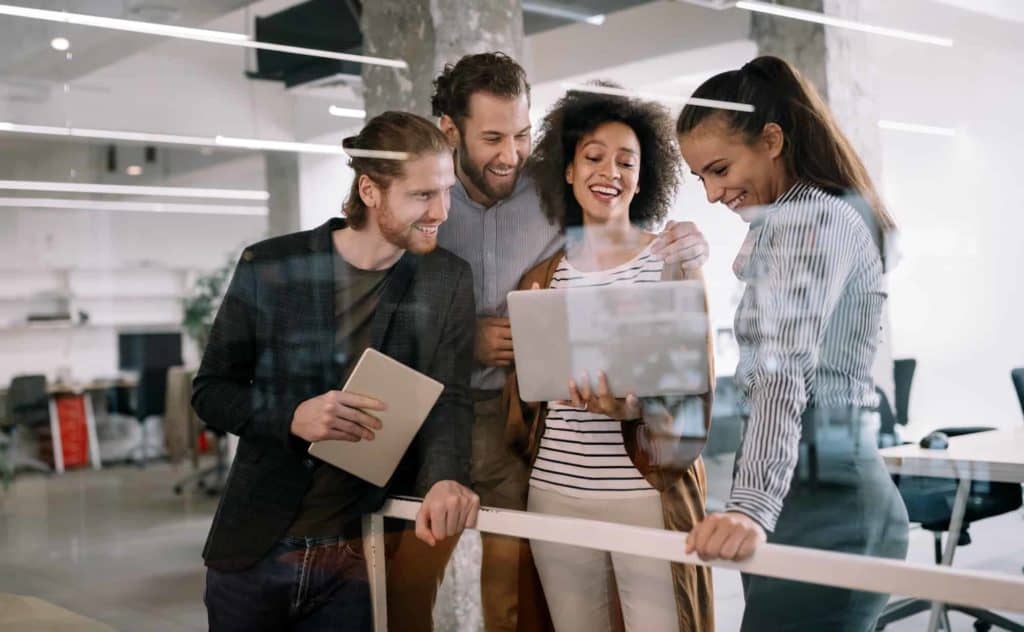 Shield4Cloud à Paris, entreprise de développement web et mobile sur-mesure, gagnez en efficacité et productivité avec des solutions numériques 100% adaptées